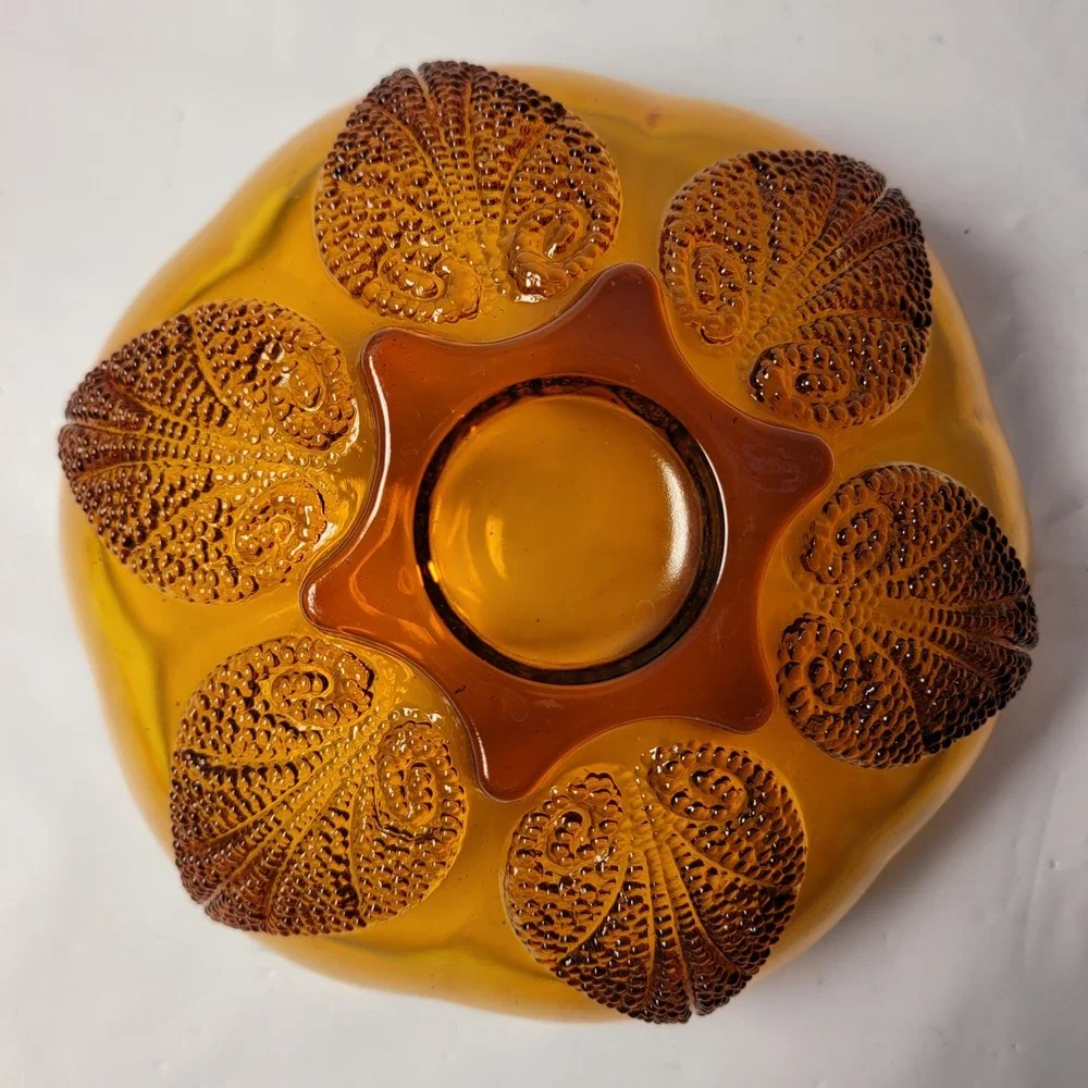 Indiana Glass Tiara Sandwich Leaf Bowl Amber Mid-Century Modern Scalloped 7 inch
